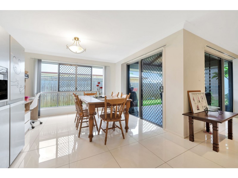 6 Tiley Street, Kearneys Spring QLD 4350