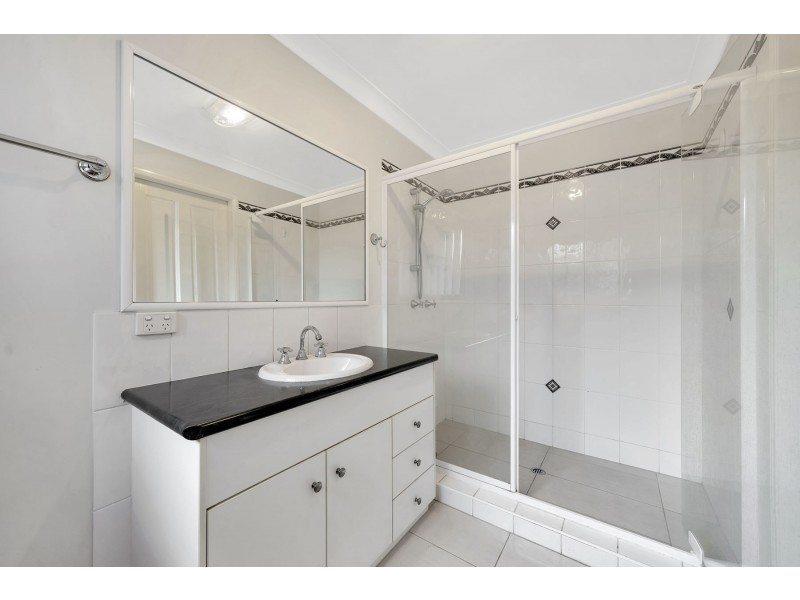 6 Tiley Street, Kearneys Spring QLD 4350