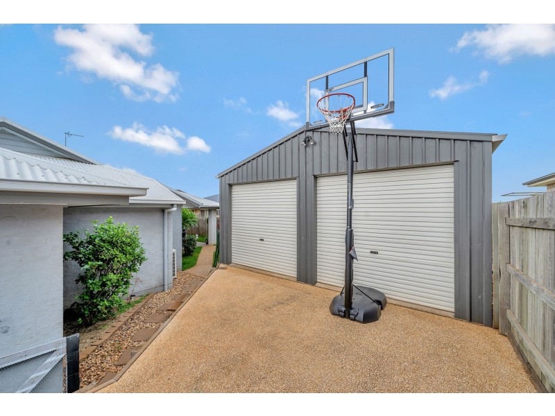 6 Tiley Street, Kearneys Spring QLD 4350