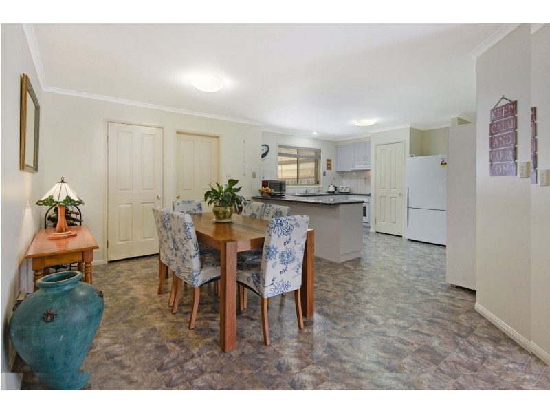 24 Gladstone Street, Wyreema QLD 4352