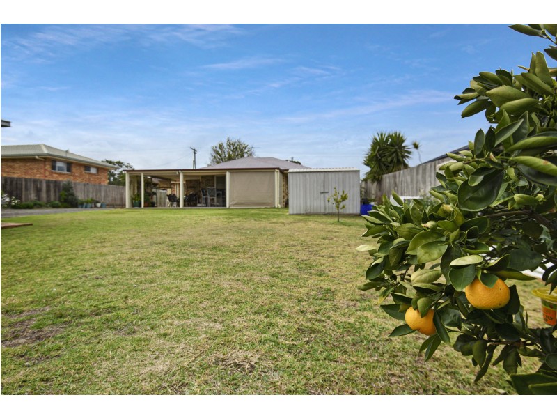 24 Gladstone Street, Wyreema QLD 4352