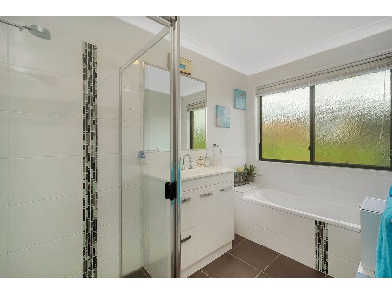 7 Monarch Street, Meringandan West QLD 4352