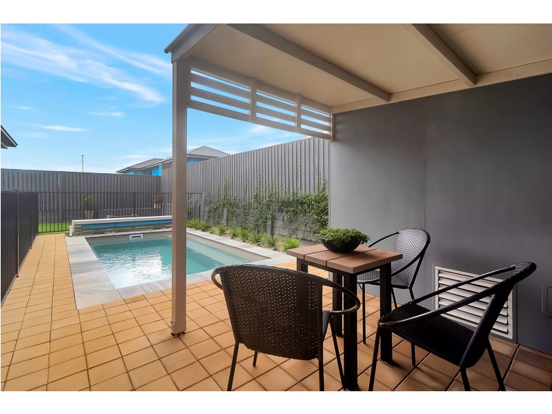 15 McBurnie Avenue, Highfields QLD 4352