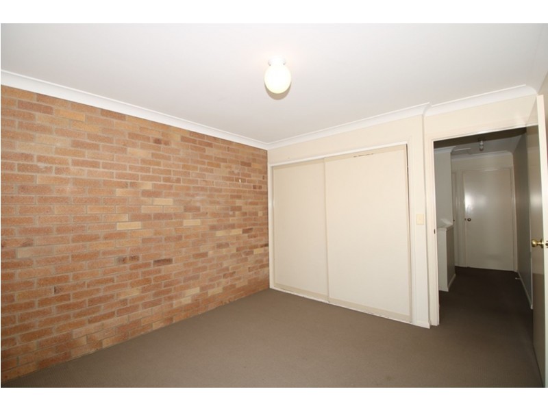 12/248 James Street, Harristown QLD 4350