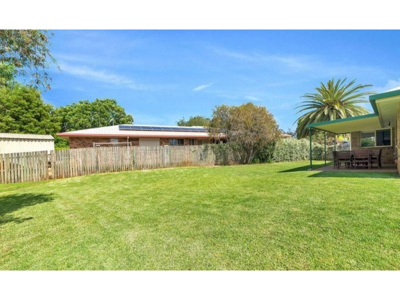 19 Bouganvillea Drive, Middle Ridge QLD 4350