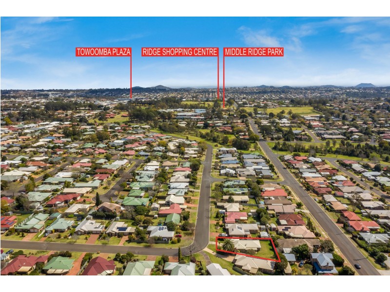 19 Bouganvillea Drive, Middle Ridge QLD 4350