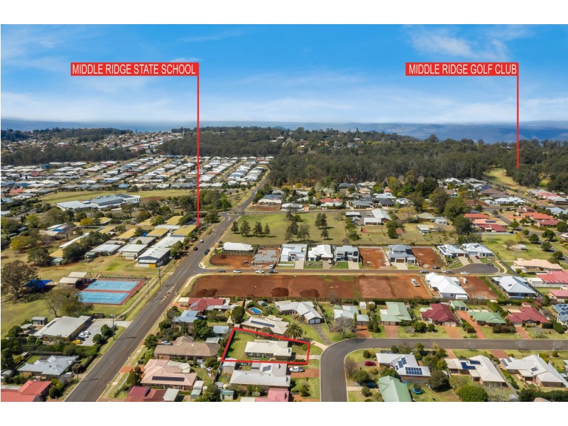 19 Bouganvillea Drive, Middle Ridge QLD 4350