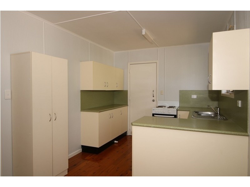 64 Sardon Street, Centenary Heights QLD 4350