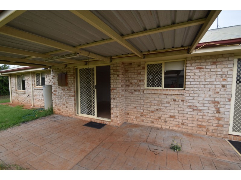 3 Bernborough Court, Glenvale QLD 4350