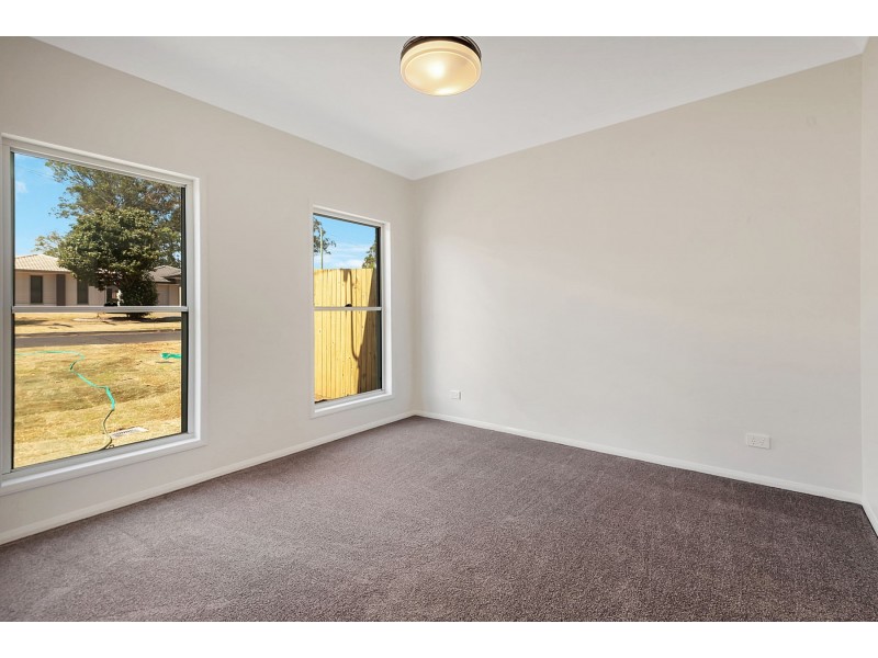 17 Weetwood Street, Newtown QLD 4350