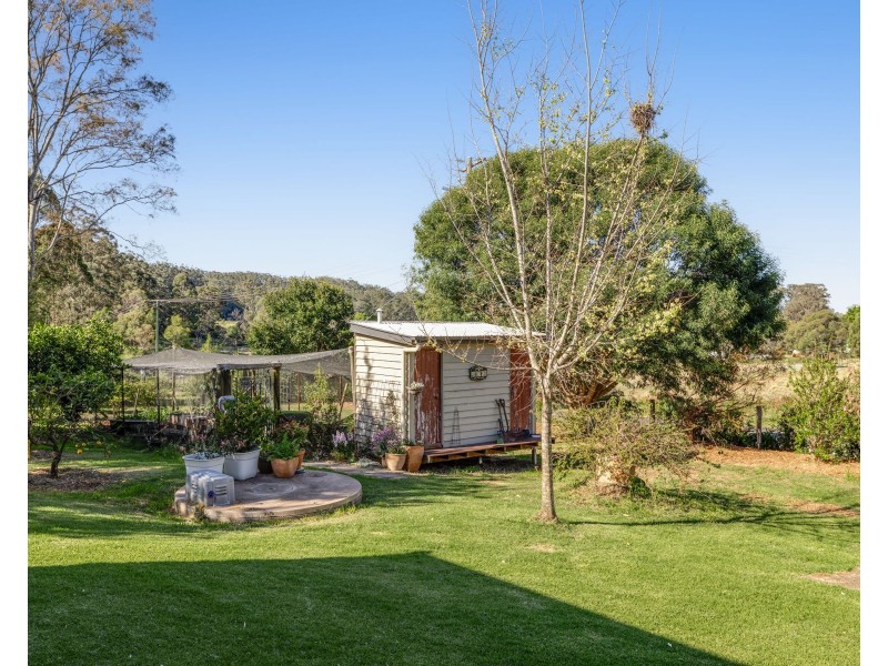 40 Happy Valley Road, Cabarlah QLD 4352