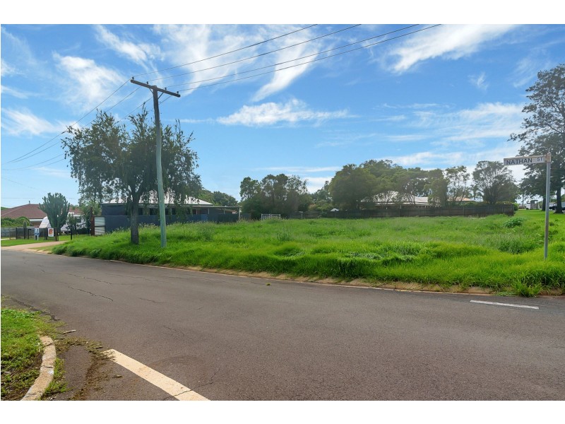2 Nathan Street, Newtown QLD 4350