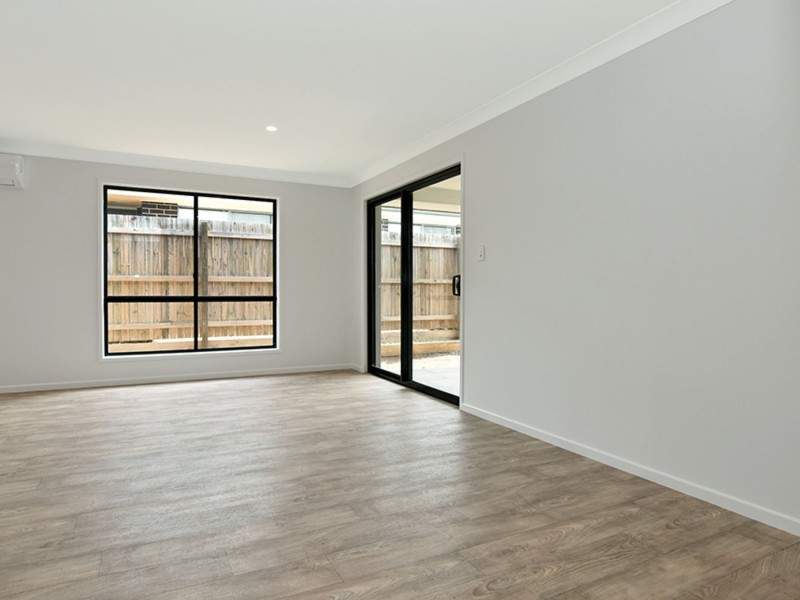 6 Pascoe Lane, Harlaxton QLD 4350