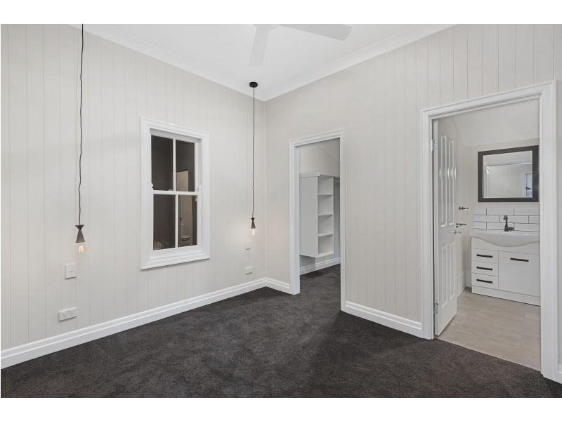 231 Bridge Street, North Toowoomba QLD 4350