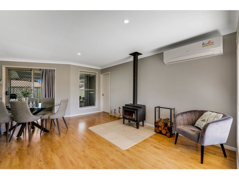 14 Honeysuckle Drive, Glenvale QLD 4350