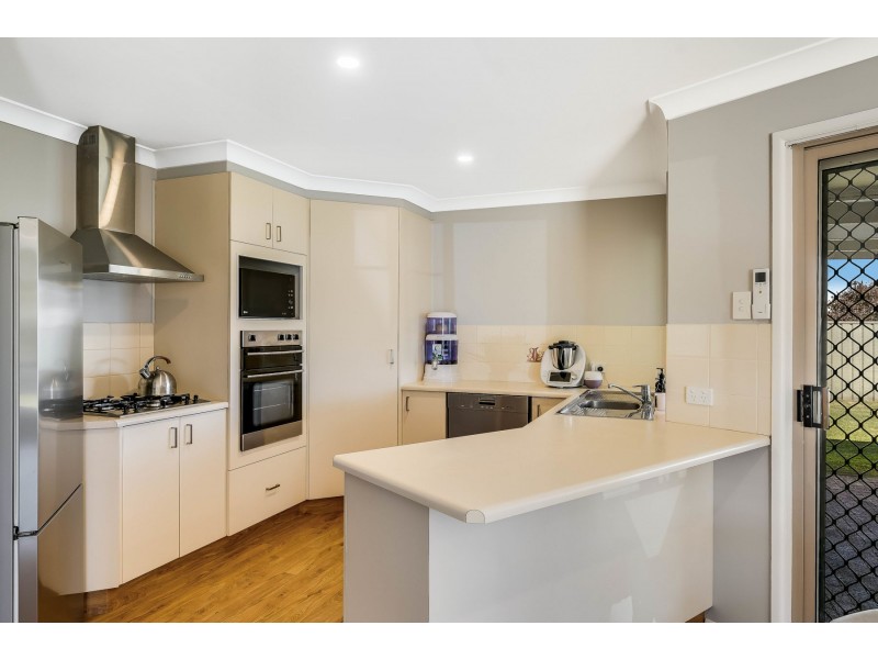 14 Honeysuckle Drive, Glenvale QLD 4350