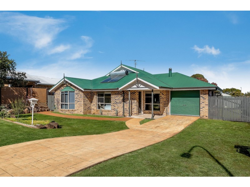 14 Honeysuckle Drive, Glenvale QLD 4350