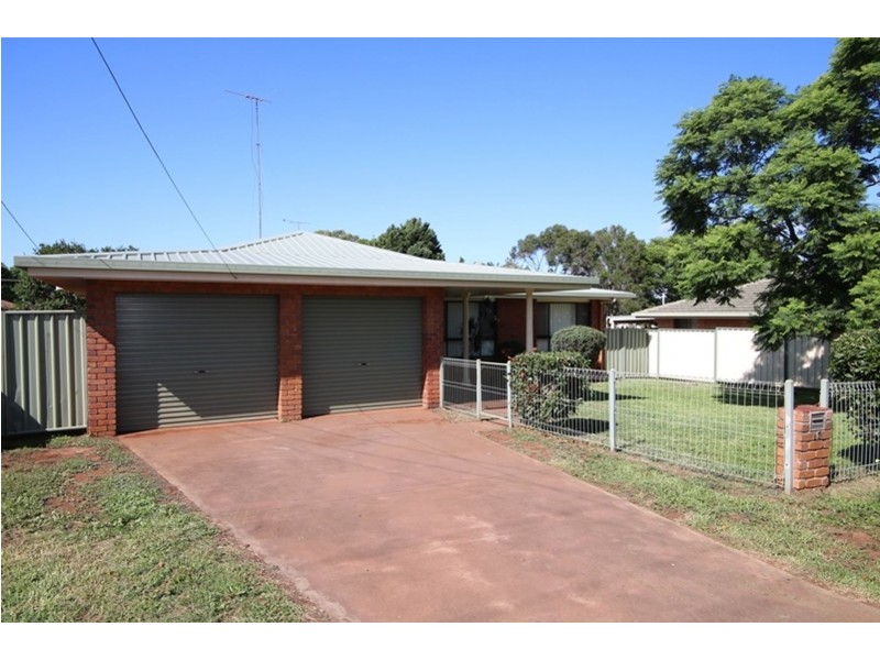 34 Kingsford Smith Drive, Wilsonton QLD 4350