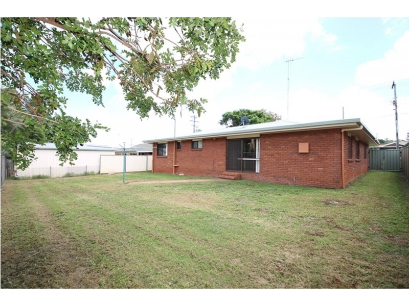 34 Kingsford Smith Drive, Wilsonton QLD 4350