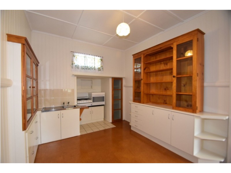 19 Weetwood Street, Newtown QLD 4350
