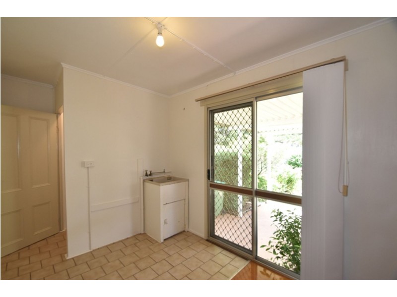 19 Weetwood Street, Newtown QLD 4350