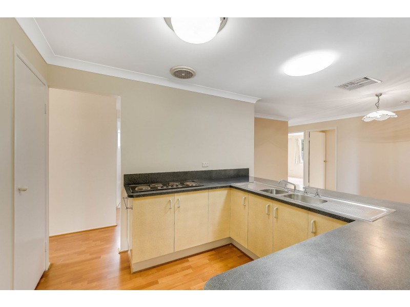 10 Gladsby Street, Oakey QLD 4401