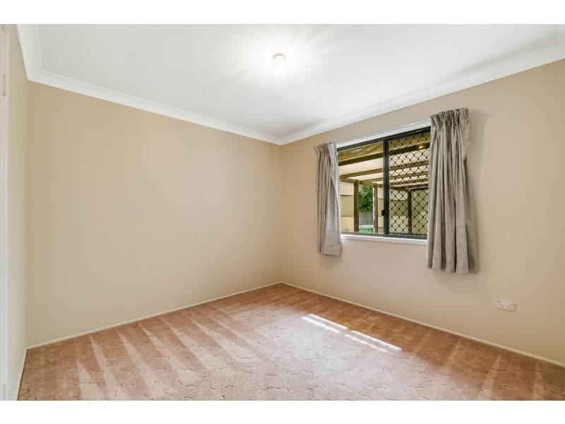 10 Gladsby Street, Oakey QLD 4401