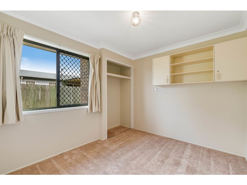 10 Gladsby Street, Oakey QLD 4401