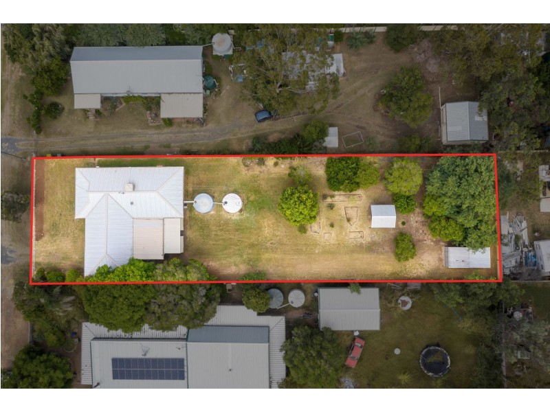 10 Gladsby Street, Oakey QLD 4401
