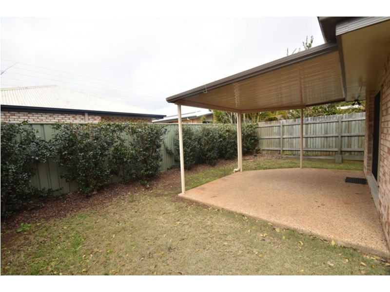2/10 Sambar Court, Kearneys Spring QLD 4350