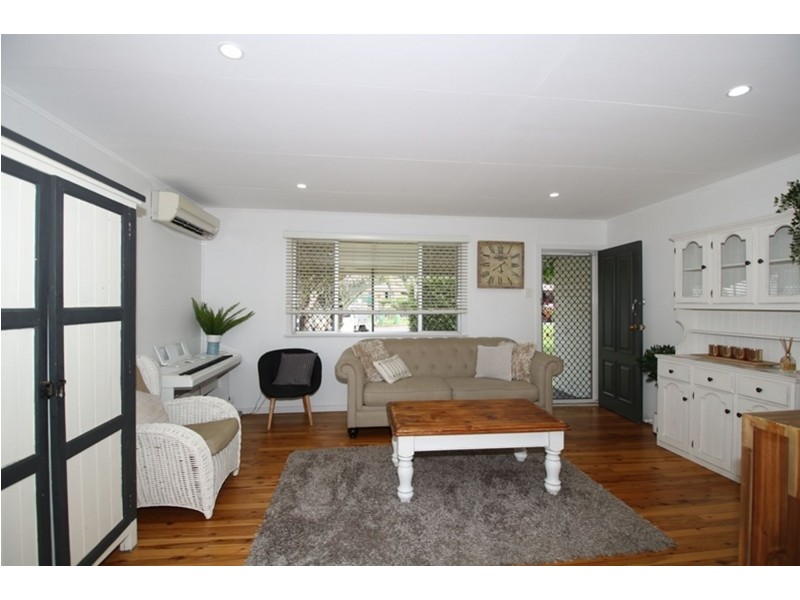 11 Dalgleish Street, South Toowoomba QLD 4350