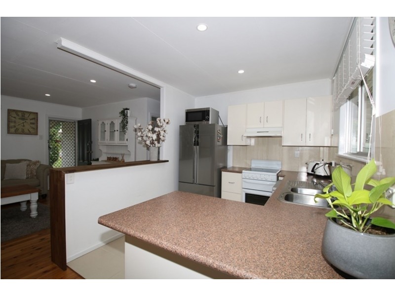 11 Dalgleish Street, South Toowoomba QLD 4350
