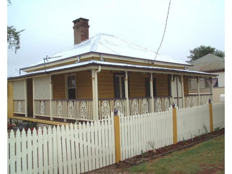 33 Raff Street, Toowoomba City QLD 4350
