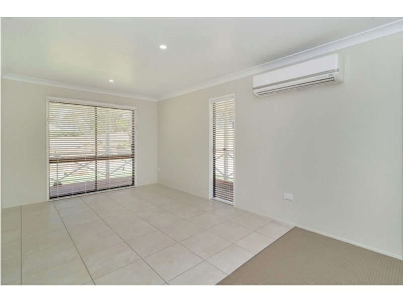 14 Vayro Road, Blue Mountain Heights QLD 4350