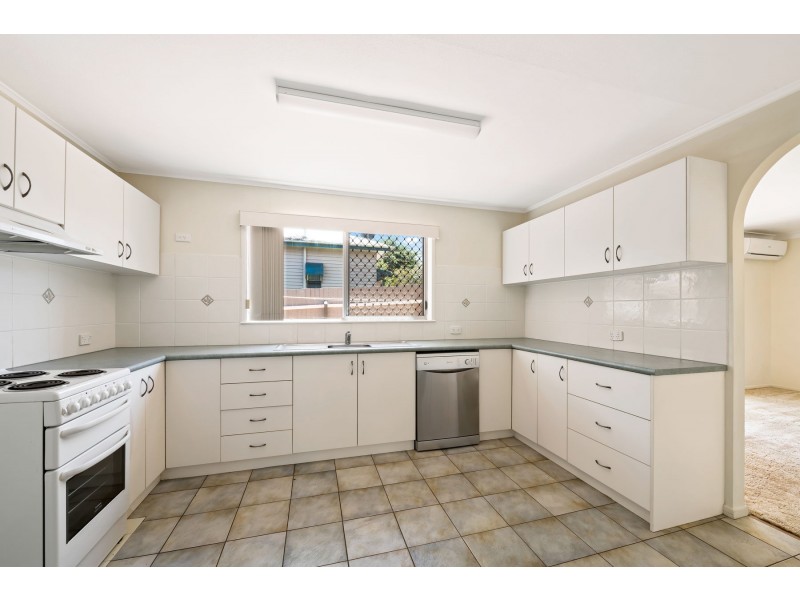 58 Hampton Street, Harristown QLD 4350