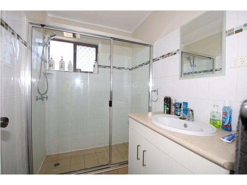 1/4 Brendanbri Street, Centenary Heights QLD 4350
