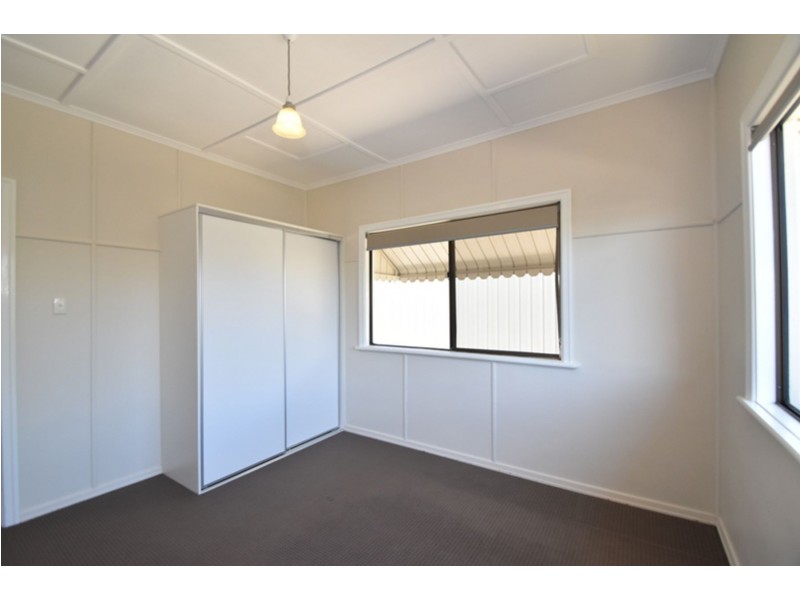 17 Searle Street, South Toowoomba QLD 4350