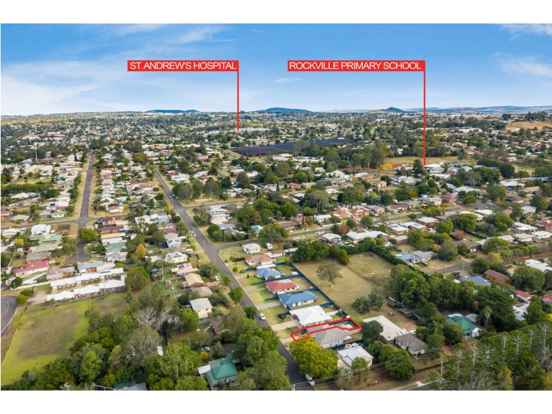 1/1 Esmond Street, Rockville QLD 4350