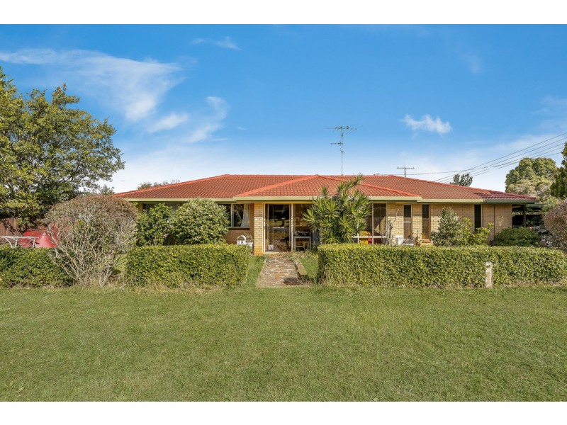 18 Barooga Court, Wilsonton Heights QLD 4350