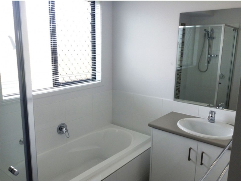 14 Esmeralda St, Cambooya QLD 4358