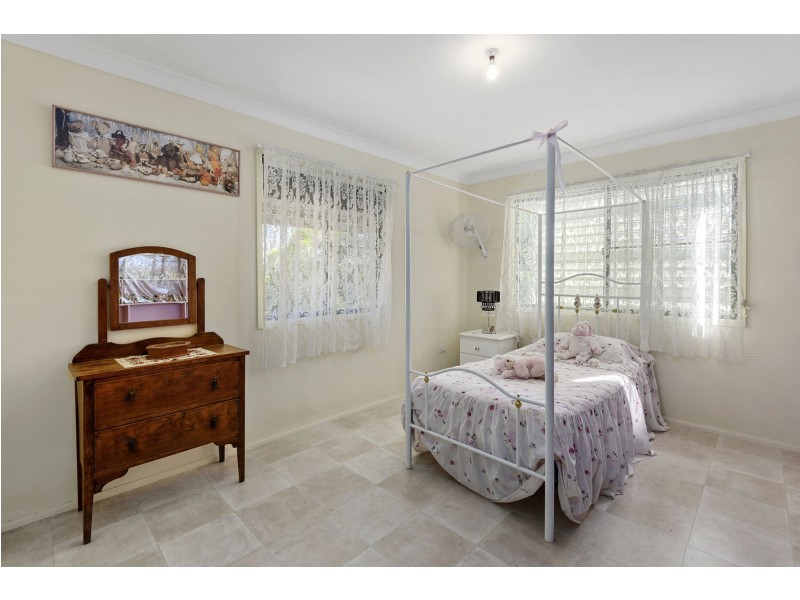 16 Felton Street, Greenmount QLD 4359