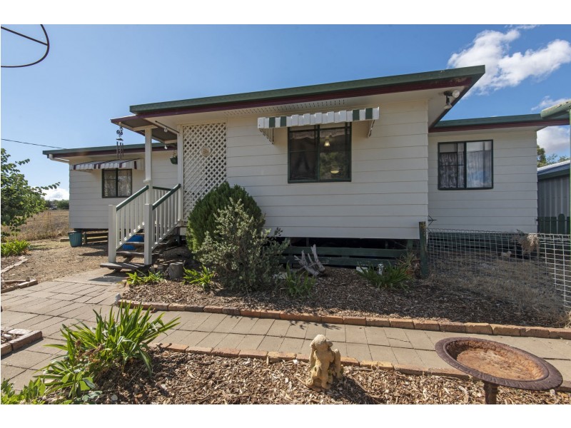 16 Felton Street, Greenmount QLD 4359