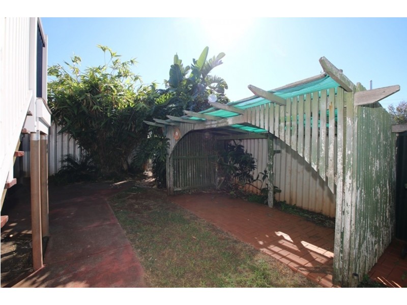 2 Raelyn Street, Centenary Heights QLD 4350