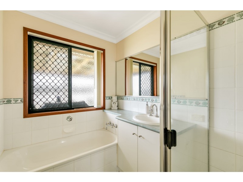 539 Hume Street, Kearneys Spring QLD 4350