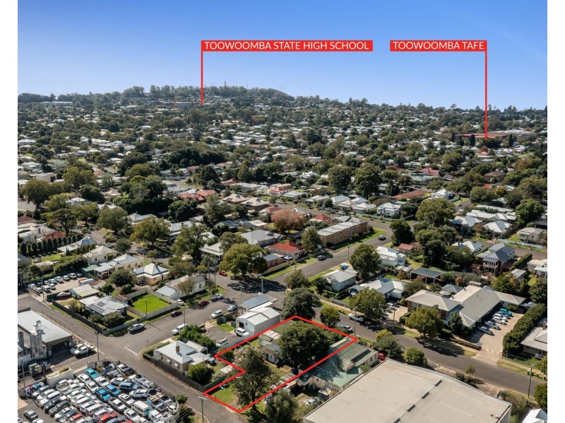 39 Raff Street, Toowoomba City QLD 4350