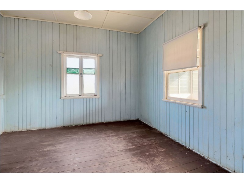 16 King Street, Greenmount QLD 4359