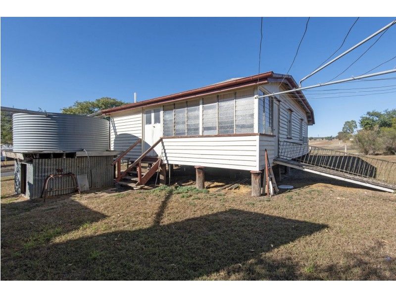 16 King Street, Greenmount QLD 4359