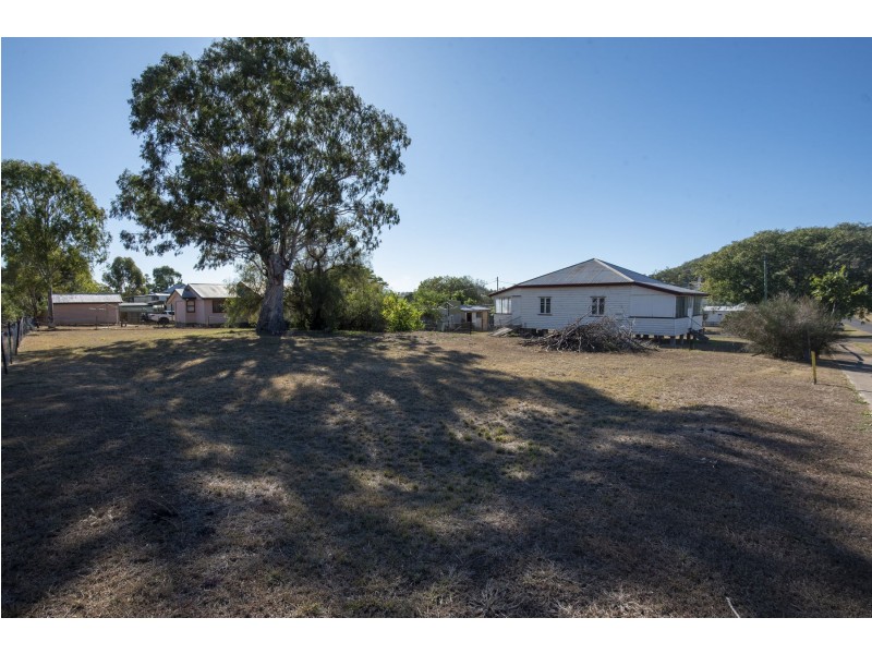 16 King Street, Greenmount QLD 4359