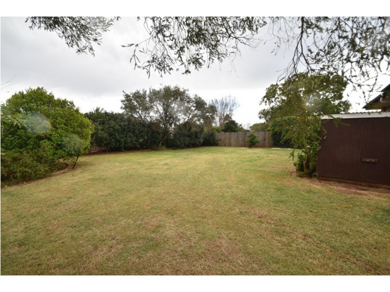 25 Batterbee Street, Rangeville QLD 4350