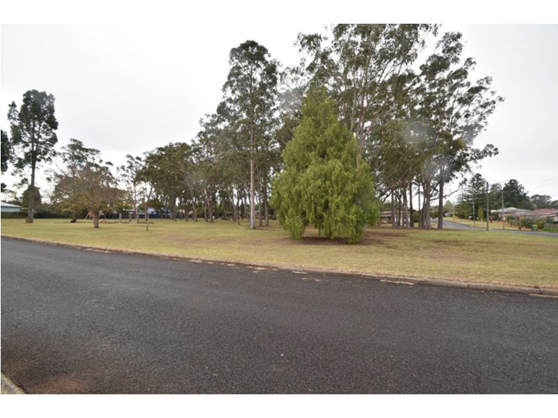 25 Batterbee Street, Rangeville QLD 4350